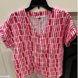 Michelle McDowell pink and white top size large-24” long-21” across